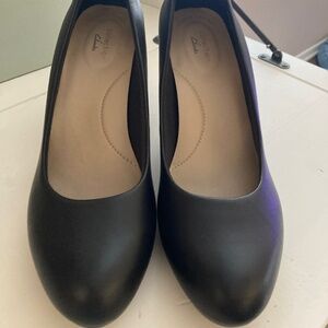 Clarks Ultimate Comfort Collection Amber Joy Black Platform Heels